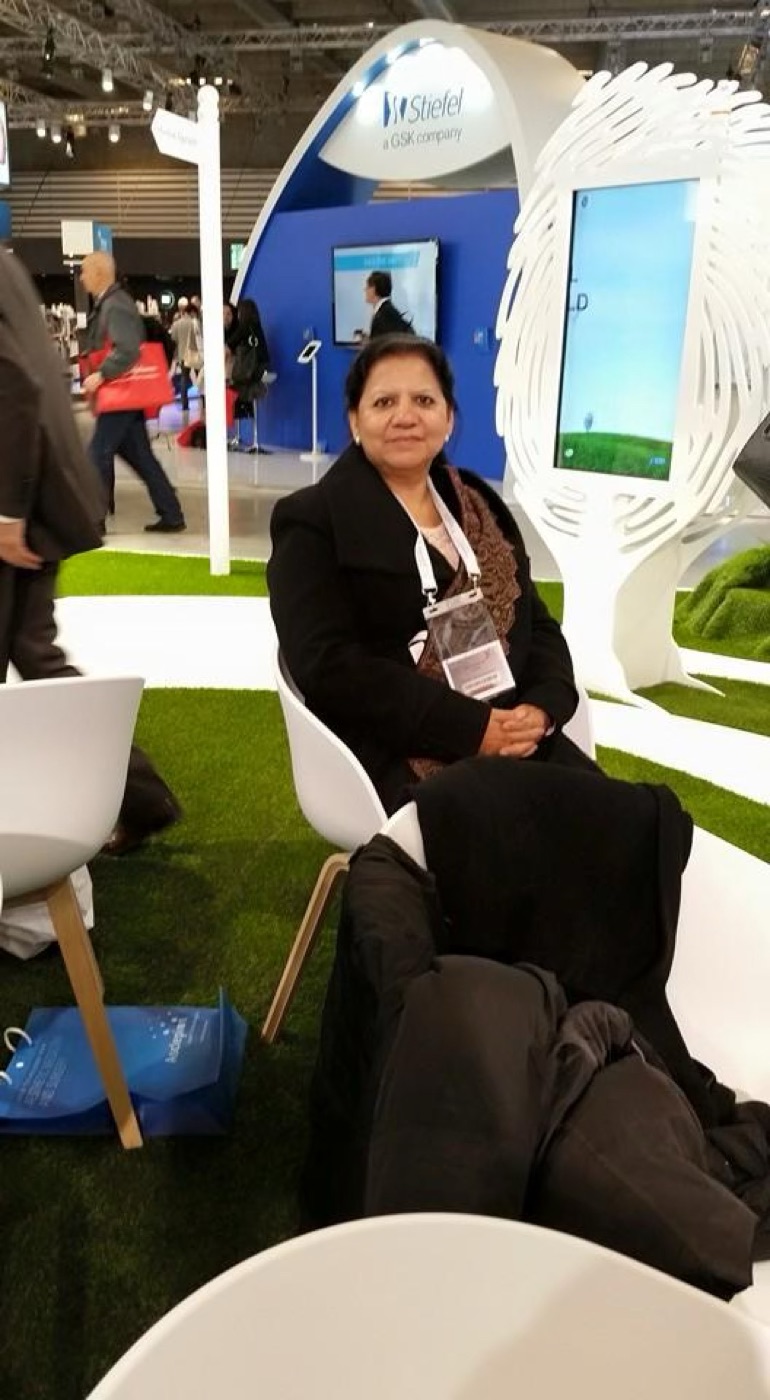 Dr. Nadeem Zehra at an international professional conference